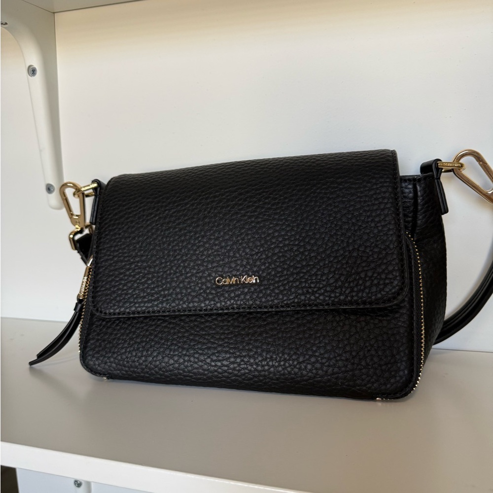 Calvin Klein Black Pebbled shoulder Bag